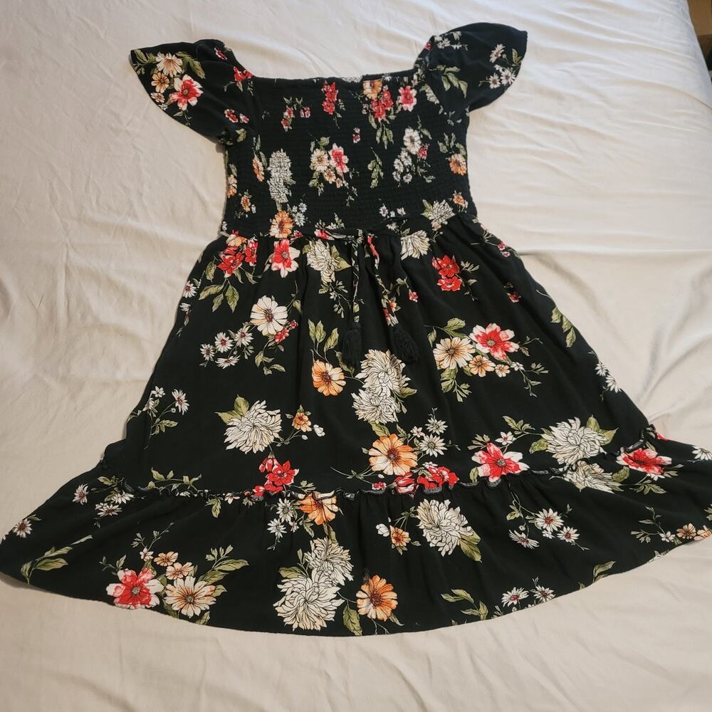 Xhilaration Women's Floral Goth Short Sleeve Dress Size M With Pockets